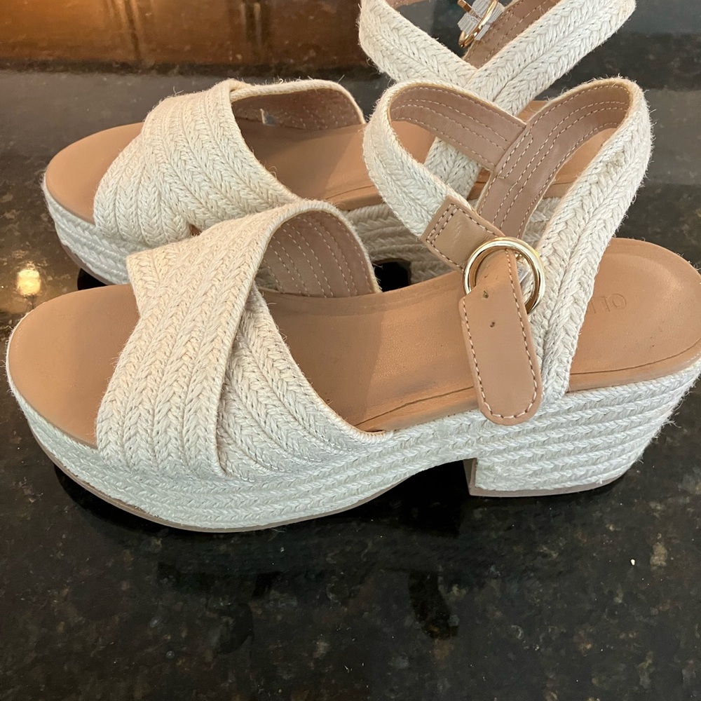 Old Navy Cream Braided Platform Wedge Sandals with Gold Buckle